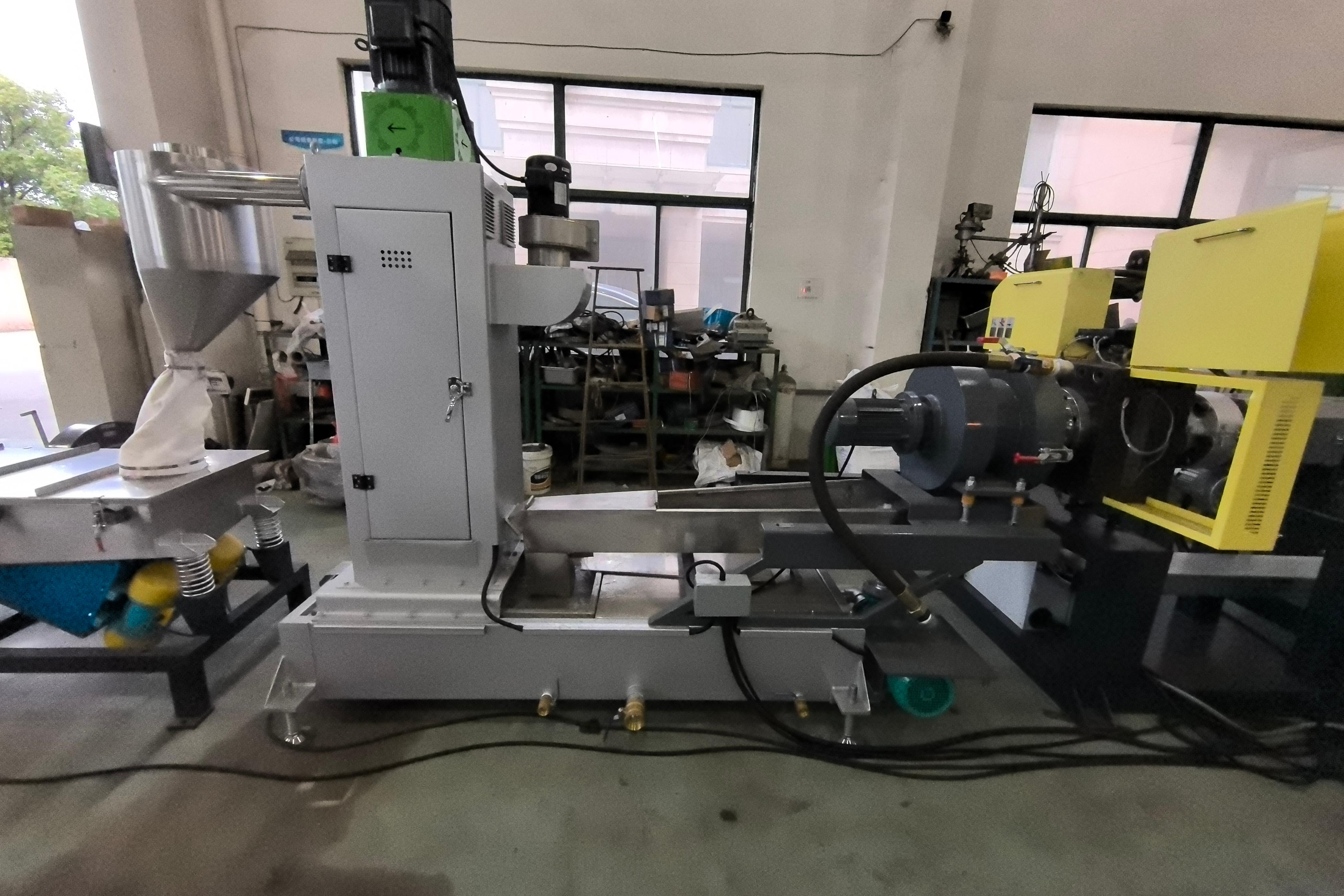 冬季EPS泡沫回收需求的增長(zhǎng)——EPS清洗生產(chǎn)線/螺桿擠干機(jī)(下)